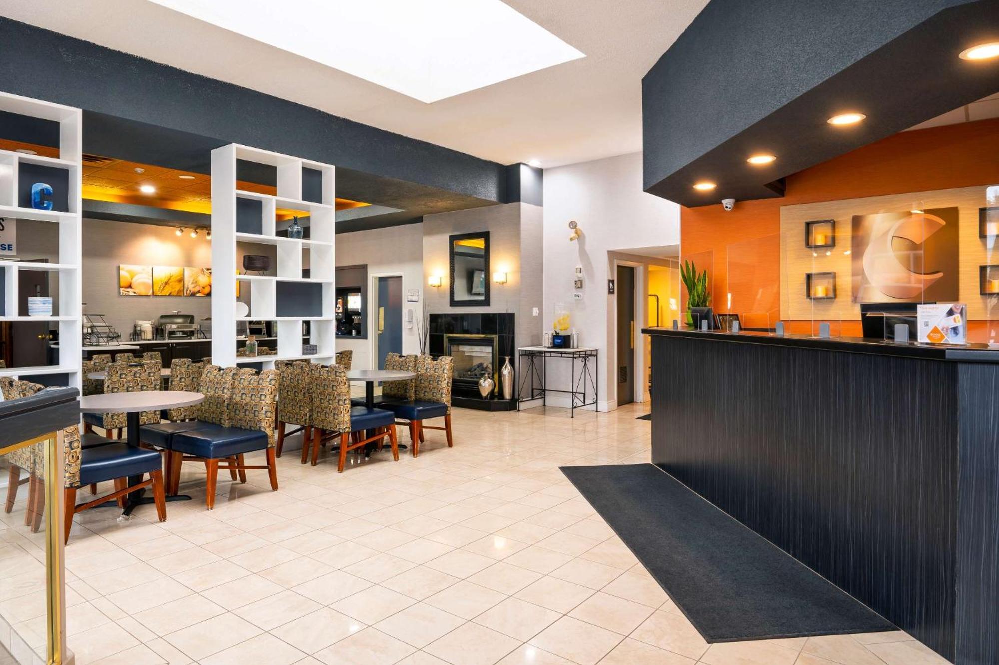 Comfort Hotel & Suites Peterborough Exteriör bild